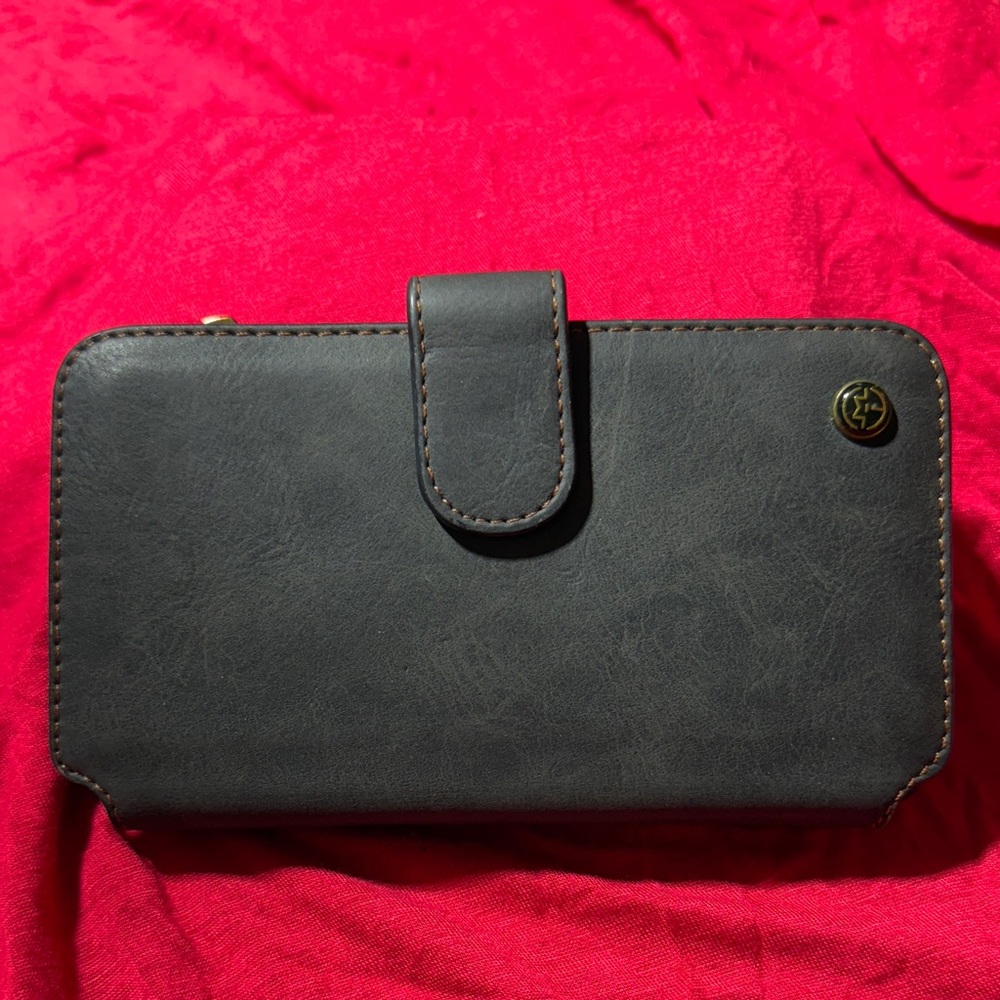 Stylish Brown Leather Wallet with Magnetic Tab